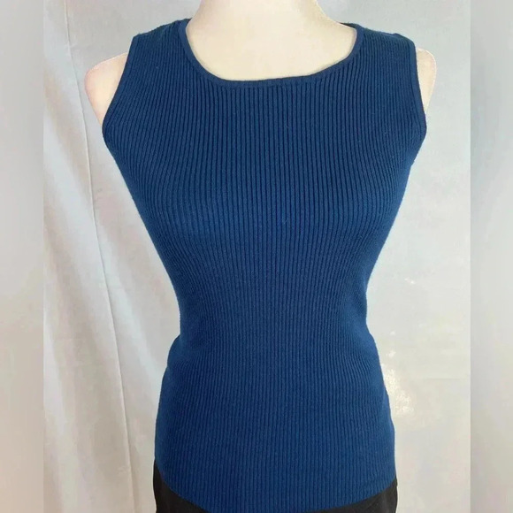 Sweater tank - Picture 1 of 1